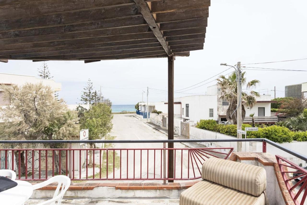 La Nave - Fronte Mare Villa San Foca Buitenkant foto